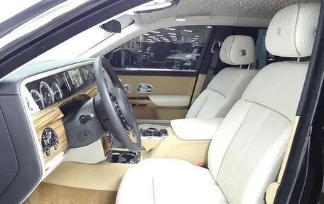 Rolls-Royce Phantom VIII, 2022 год, 54 250 000 рублей, 5 фотография