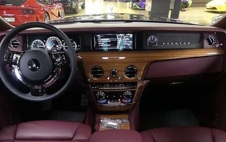 Rolls-Royce Phantom VIII, 2024 год, 80 970 000 рублей, 4 фотография