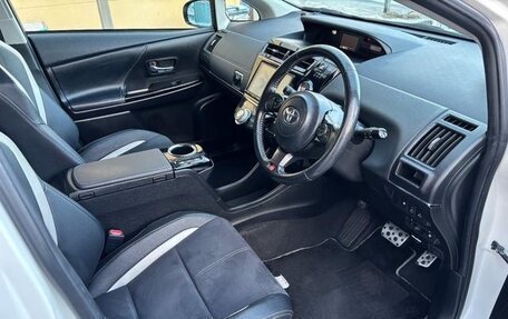 Toyota Prius Alpha I (ZVW40/41), 2021 год, 1 520 000 рублей, 7 фотография