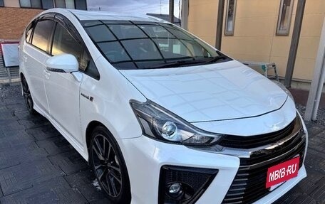 Toyota Prius Alpha I (ZVW40/41), 2021 год, 1 520 000 рублей, 3 фотография
