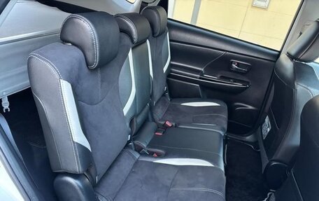 Toyota Prius Alpha I (ZVW40/41), 2021 год, 1 520 000 рублей, 26 фотография