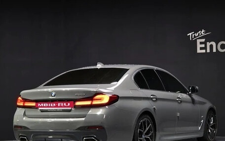BMW 5 серия, 2021 год, 3 345 000 рублей, 2 фотография