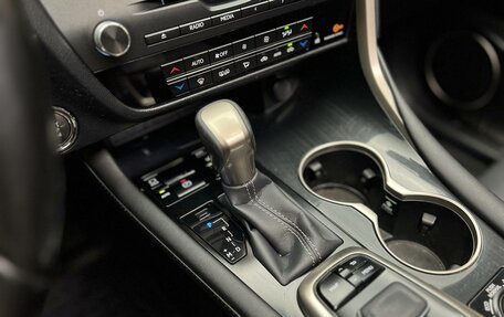 Lexus RX IV рестайлинг, 2016 год, 3 990 000 рублей, 17 фотография