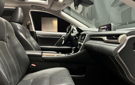 Lexus RX IV рестайлинг, 2016 год, 3 990 000 рублей, 22 фотография
