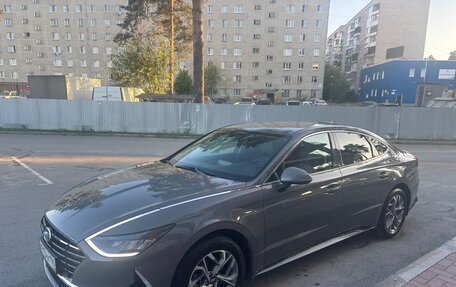 Hyundai Sonata VIII, 2020 год, 2 300 000 рублей, 2 фотография