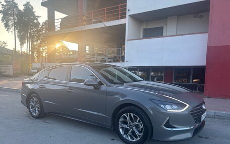 Hyundai Sonata VIII, 2020 год, 2 300 000 рублей, 4 фотография