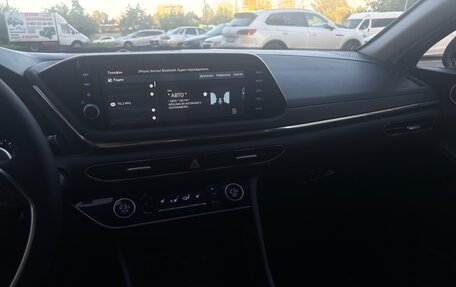 Hyundai Sonata VIII, 2020 год, 2 300 000 рублей, 14 фотография
