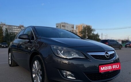 Opel Astra J, 2010 год, 870 000 рублей, 8 фотография
