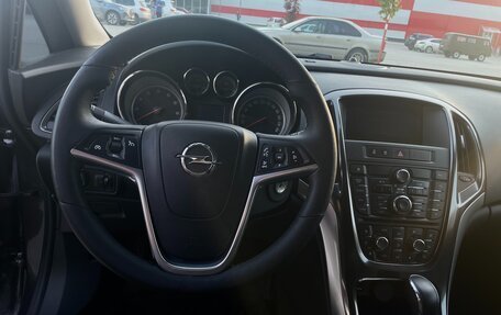 Opel Astra J, 2010 год, 870 000 рублей, 17 фотография