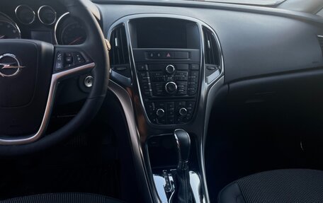 Opel Astra J, 2010 год, 870 000 рублей, 18 фотография