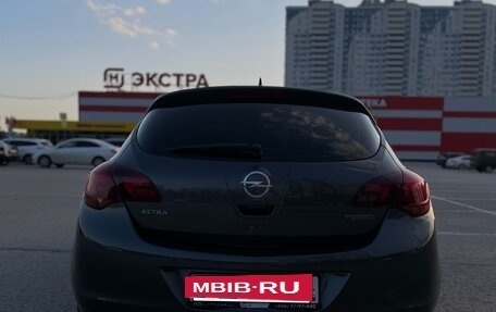 Opel Astra J, 2010 год, 870 000 рублей, 14 фотография