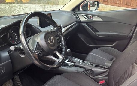 Mazda 3, 2018 год, 1 600 000 рублей, 4 фотография