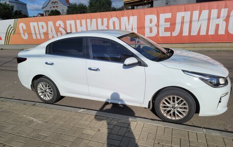 KIA Rio IV, 2019 год, 1 620 000 рублей, 2 фотография