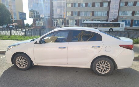 KIA Rio IV, 2019 год, 1 620 000 рублей, 4 фотография