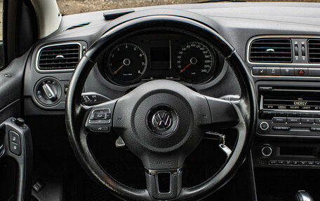 Volkswagen Polo VI (EU Market), 2011 год, 899 000 рублей, 6 фотография