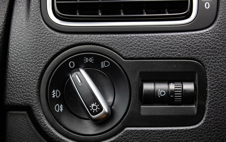 Volkswagen Polo VI (EU Market), 2011 год, 899 000 рублей, 15 фотография