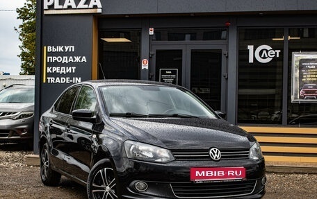 Volkswagen Polo VI (EU Market), 2011 год, 899 000 рублей, 2 фотография