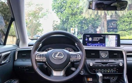 Lexus RX IV рестайлинг, 2021 год, 4 600 000 рублей, 7 фотография