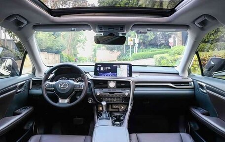 Lexus RX IV рестайлинг, 2021 год, 4 600 000 рублей, 5 фотография