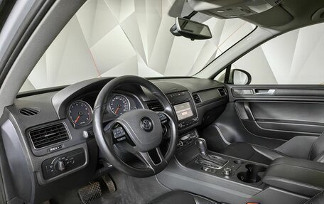 Volkswagen Touareg III, 2012 год, 1 899 000 рублей, 14 фотография