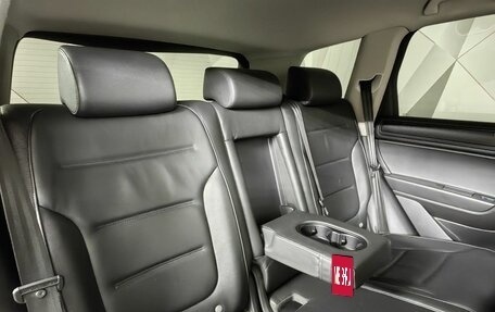 Volkswagen Touareg III, 2012 год, 1 899 000 рублей, 13 фотография