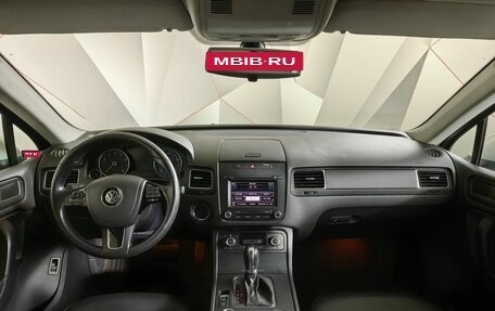 Volkswagen Touareg III, 2012 год, 1 899 000 рублей, 10 фотография