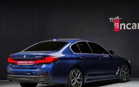 BMW 5 серия, 2021 год, 3 100 000 рублей, 2 фотография