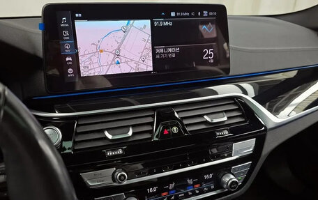 BMW 5 серия, 2021 год, 3 100 000 рублей, 14 фотография