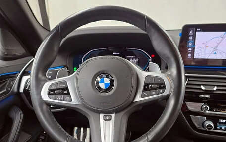 BMW 5 серия, 2021 год, 3 100 000 рублей, 13 фотография