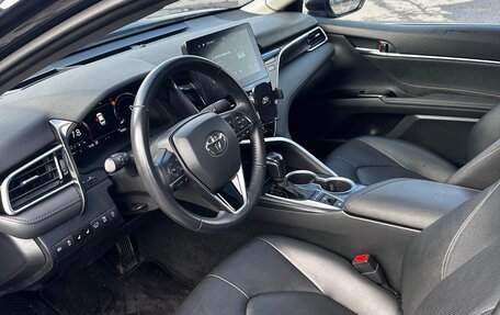 Toyota Camry, 2023 год, 3 700 000 рублей, 8 фотография