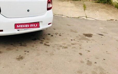 Renault Logan II, 2018 год, 720 000 рублей, 2 фотография