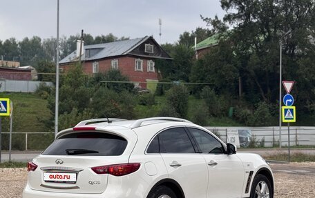 Infiniti QX70, 2016 год, 2 790 000 рублей, 2 фотография