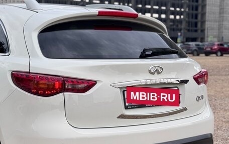 Infiniti QX70, 2016 год, 2 790 000 рублей, 3 фотография