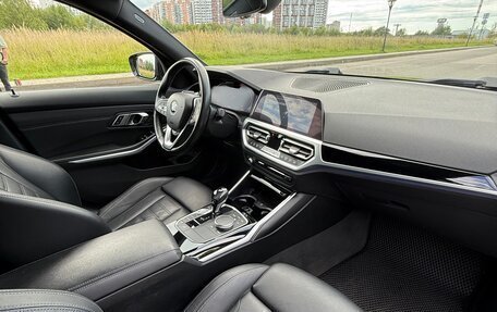 BMW 3 серия, 2019 год, 3 600 000 рублей, 12 фотография