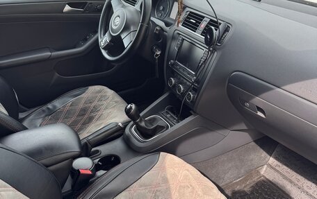 Volkswagen Jetta VI, 2014 год, 1 050 000 рублей, 12 фотография