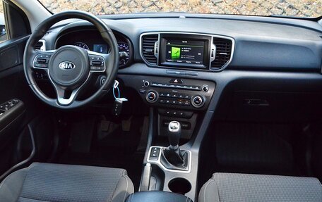 KIA Sportage IV рестайлинг, 2016 год, 1 599 000 рублей, 10 фотография