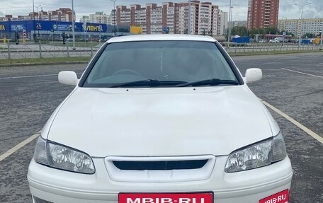 Toyota Camry, 2000 год, 600 000 рублей, 7 фотография