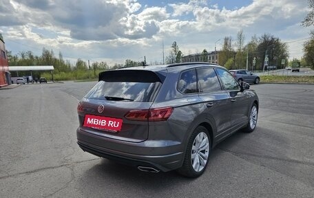 Volkswagen Touareg III, 2018 год, 4 450 000 рублей, 2 фотография