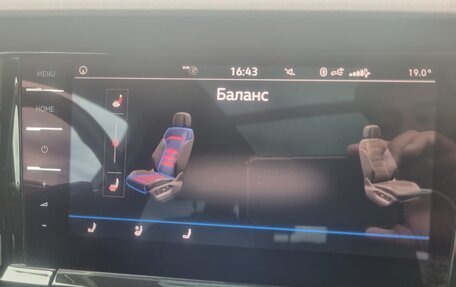 Volkswagen Touareg III, 2018 год, 4 450 000 рублей, 9 фотография