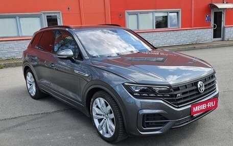 Volkswagen Touareg III, 2018 год, 4 450 000 рублей, 3 фотография