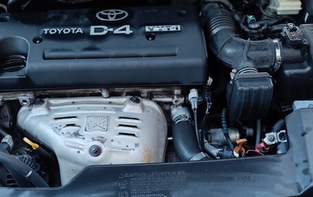 Toyota Avensis III рестайлинг, 2006 год, 1 000 000 рублей, 3 фотография