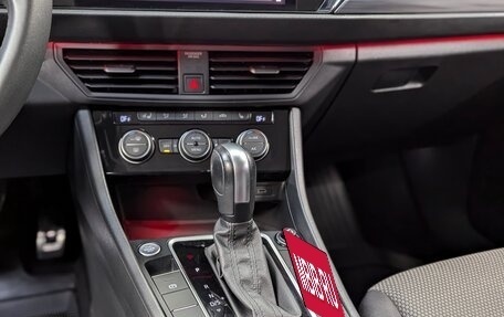 Volkswagen Jetta VII, 2019 год, 2 150 000 рублей, 26 фотография