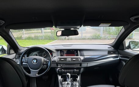 BMW 5 серия, 2016 год, 2 700 000 рублей, 13 фотография
