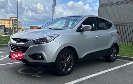 Hyundai ix35 I рестайлинг, 2014 год, 1 290 000 рублей, 2 фотография