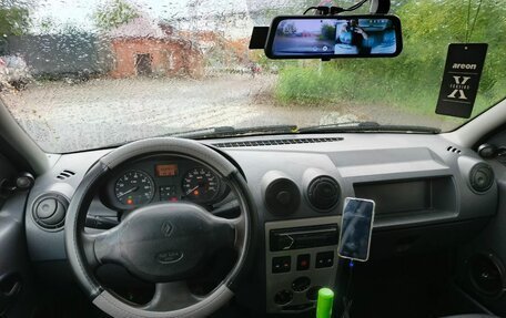 Renault Logan I, 2006 год, 200 000 рублей, 3 фотография