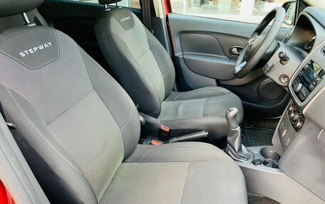 Renault Sandero II рестайлинг, 2020 год, 1 305 000 рублей, 9 фотография