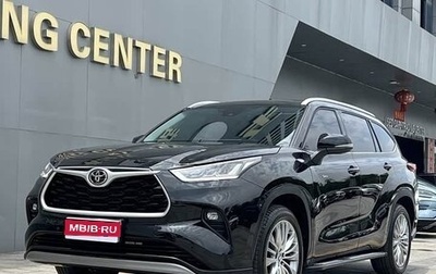 Toyota Highlander, 2024 год, 4 500 000 рублей, 1 фотография