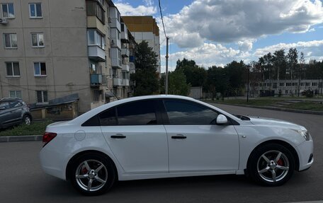 Chevrolet Cruze II, 2010 год, 720 000 рублей, 2 фотография