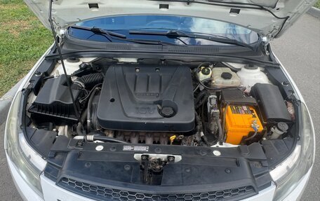 Chevrolet Cruze II, 2010 год, 720 000 рублей, 5 фотография