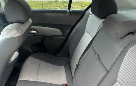 Chevrolet Cruze II, 2010 год, 720 000 рублей, 7 фотография